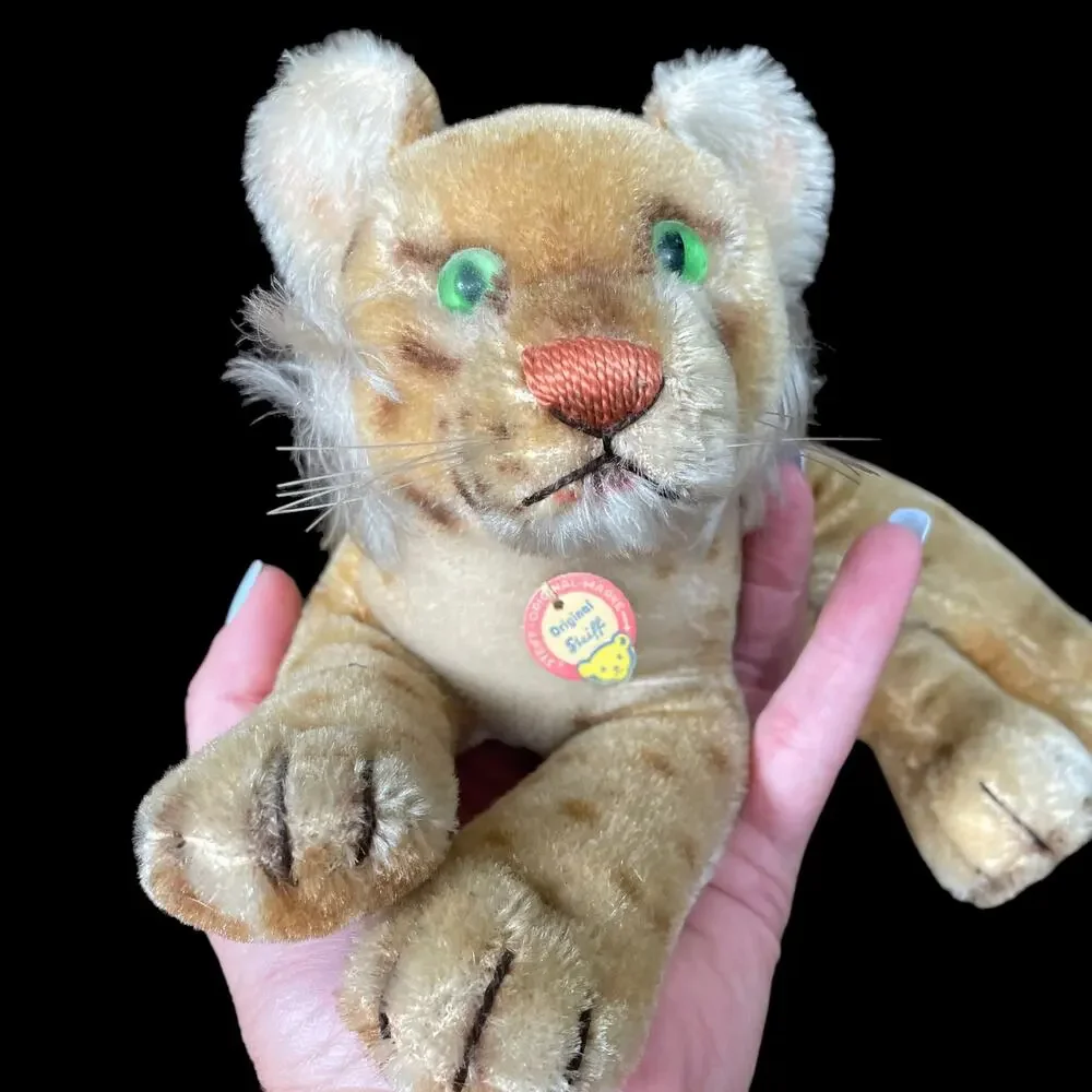 Vintage Steiff Lion Cub Stuffed Animal Mohair Green Eyes Laying No Ear Tag READ